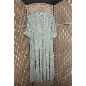 NWOT Ella Simone Made in India Tiered Floral Maxi Dress - Size Medium